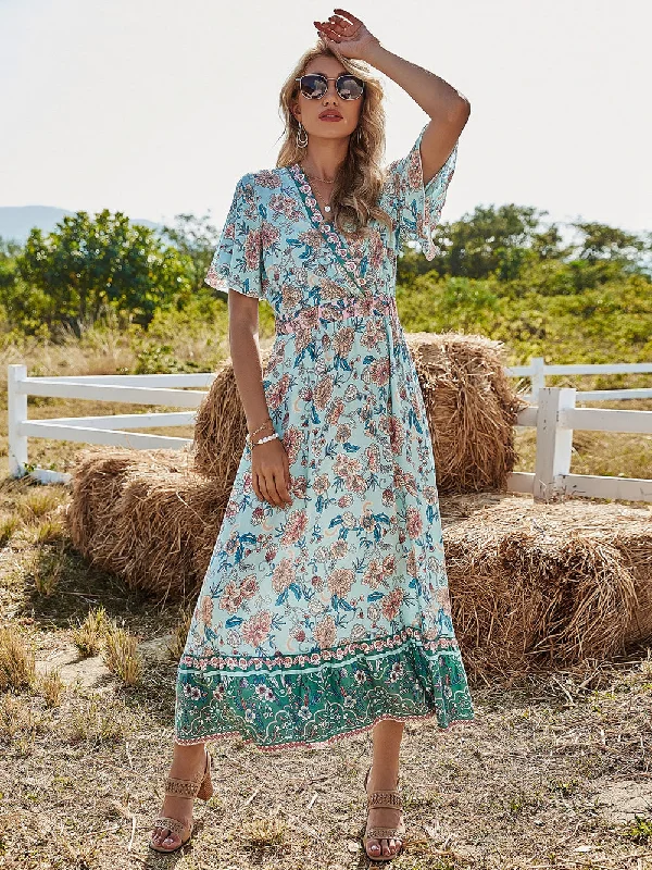 KittenAlarm - Fresh and Sweet V-neck Printed Elastic Waist Dress